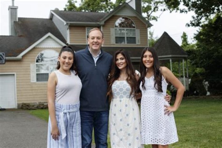 Olivia Bastianich Bio, Wiki, Age, Parents, Children, Boyfriend and Net Worth