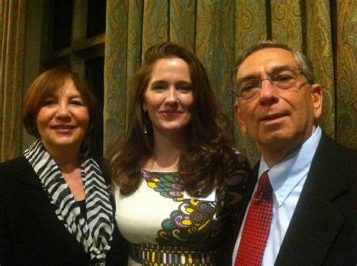 Roxana Saberi Biography, Age, Parents, Husband, Education, Book and Interview